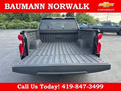 Used 2023 Chevrolet Silverado 1500 RST AWD/4WD image 13