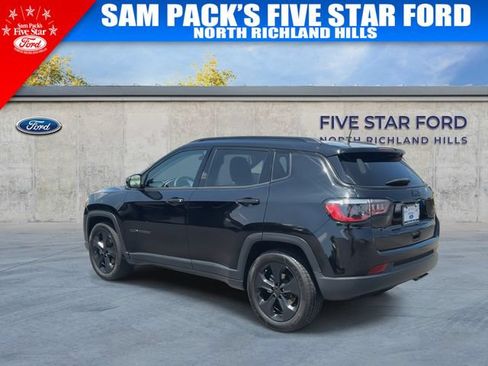 Used 2021 Jeep Compass Latitude FWD image 7