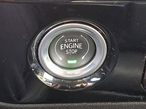 Certified 2024 GMC Sierra 1500 SLT image 24