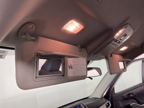 Used 2023 Toyota Highlander L FWD image 38