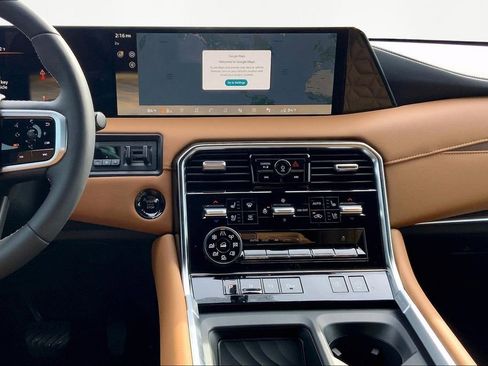 New 2026 Nissan Armada Platinum Reserve image 9