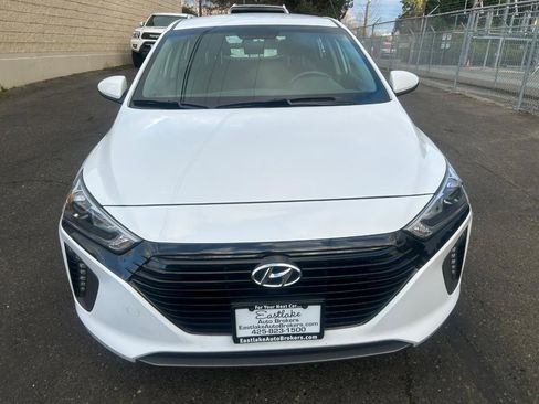 Used 2018 Hyundai Ioniq SEL image 2