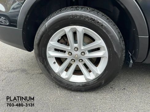 Used 2014 Ford Explorer XLT w/ Equipment Group 202A AWD/4WD image 22