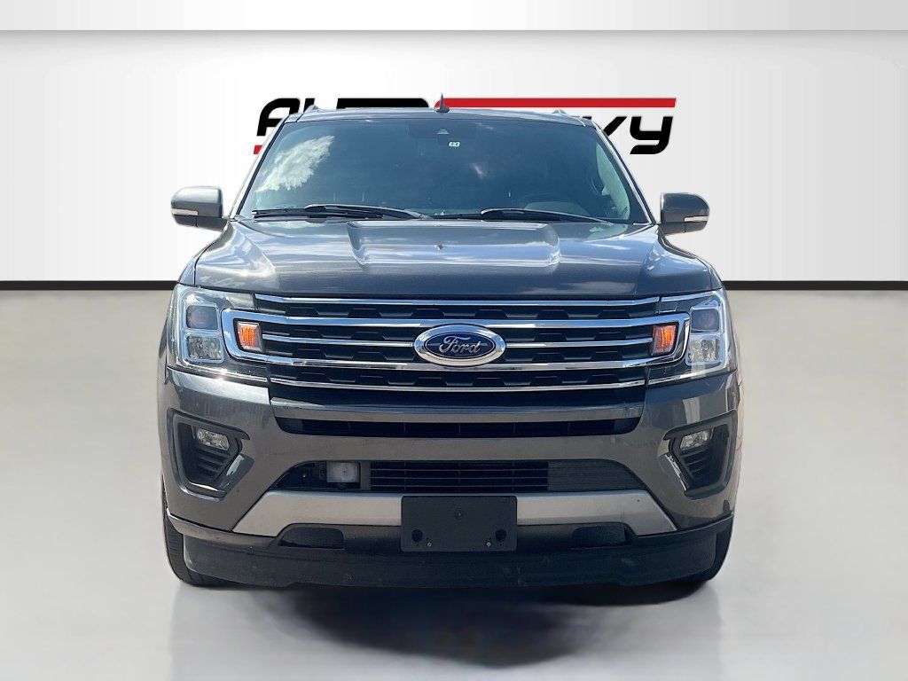 Used 2019 Ford Expedition Max XLT w/ Equipment Group 202A RWD image 2