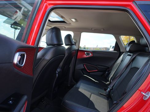Used 2020 Kia Soul GT-Line Turbo FWD image 18