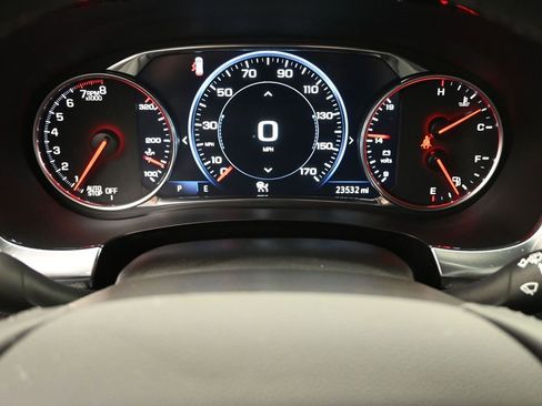 Used 2023 Chevrolet Traverse Premier image 16