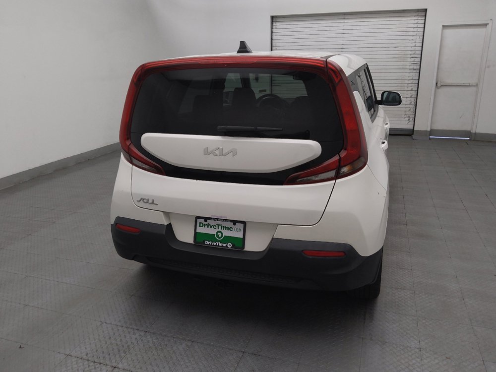 Used 2022 Kia Soul LX FWD image 7