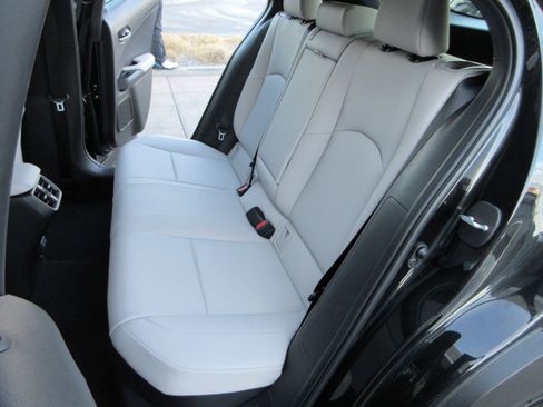 Used 2024 Lexus UX 250h FWD image 22