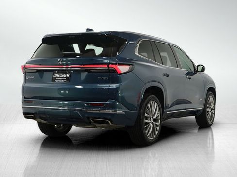 Used 2025 Buick Enclave Avenir w/ Super Cruise Package image 5