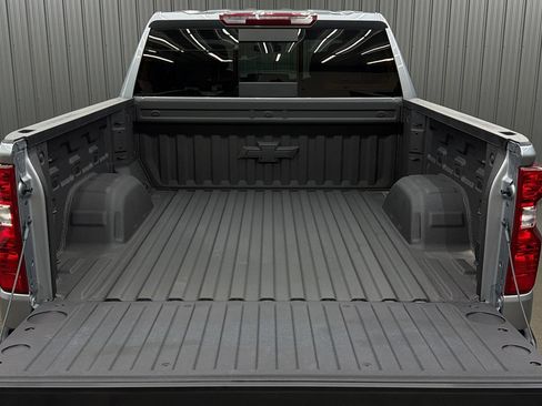 Used 2026 Chevrolet Silverado 1500 LT AWD/4WD image 17