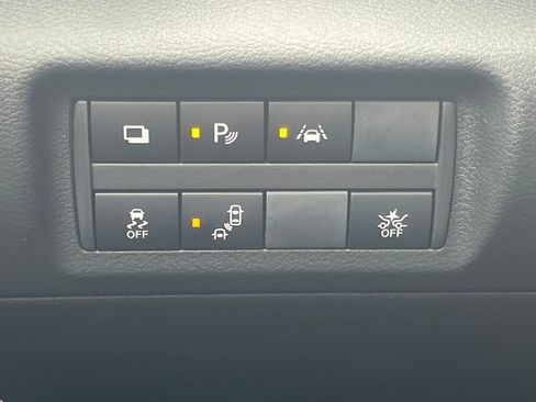 New 2025 Nissan Kicks Play S image 19