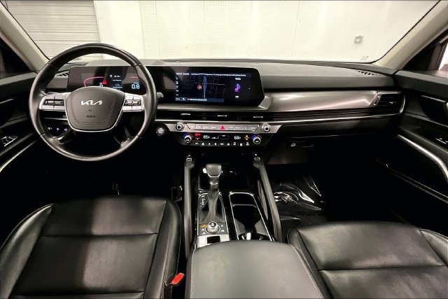 Used 2025 Kia Telluride S AWD/4WD image 17