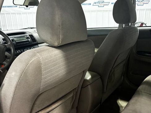 Used 2005 Toyota Camry LE FWD image 22