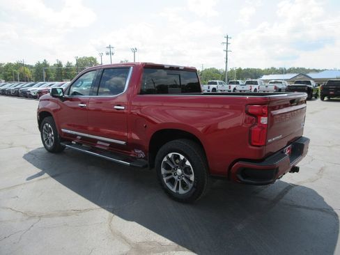 Certified 2024 Chevrolet Silverado 1500 High Country AWD/4WD image 10