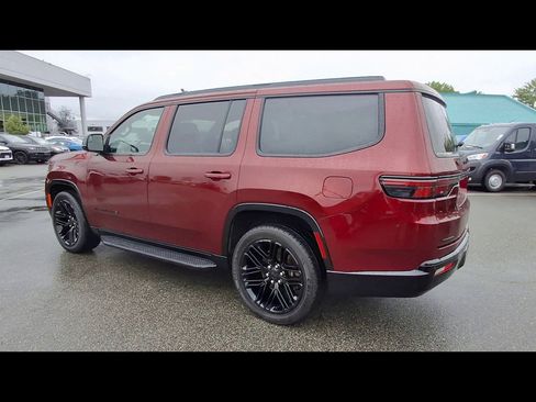 Used 2023 Jeep Wagoneer Series II AWD/4WD image 6