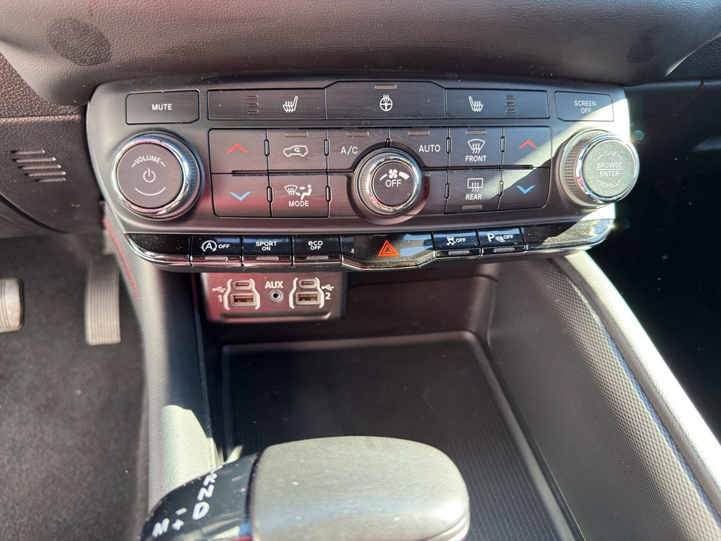 Used 2025 Dodge Durango GT AWD/4WD image 42