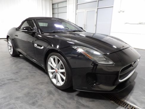 Used 2020 Jaguar F-TYPE Convertible RWD image 9