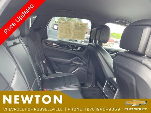 Used 2019 Porsche Cayenne AWD/4WD image 26