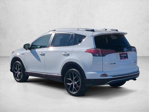 Used 2018 Toyota RAV4 SE w/ Advanced Technology Package image 8