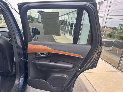 Certified 2023 Volvo XC90 B5 Plus w/ Protection Package Premier AWD/4WD image 12