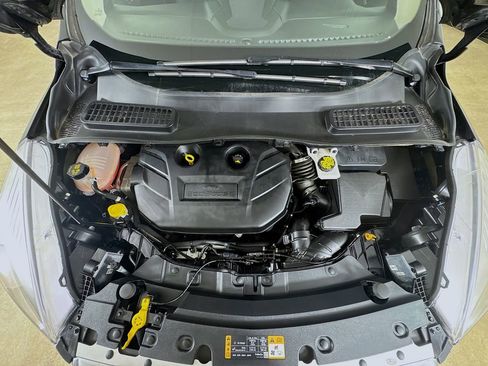 Used 2019 Ford Escape Titanium image 22