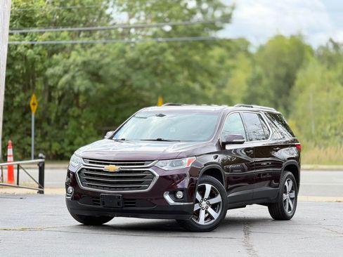 Used 2018 Chevrolet Traverse LT w/ LPO, Floor Liner Package AWD/4WD image 37