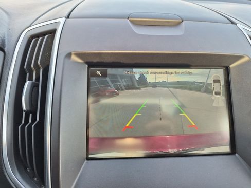 Used 2015 Ford Edge Titanium w/ Equipment Group 301A FWD image 18
