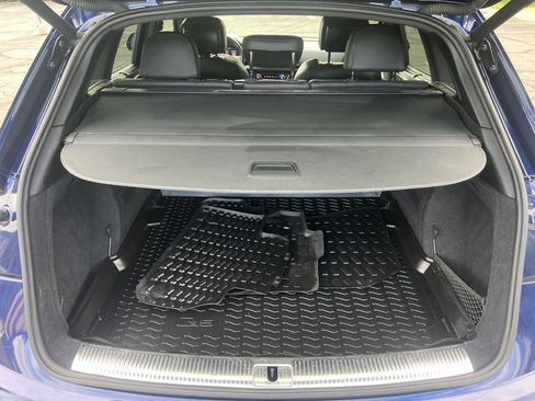 Used 2018 Audi SQ5 Prestige w/ Prestige Package image 17