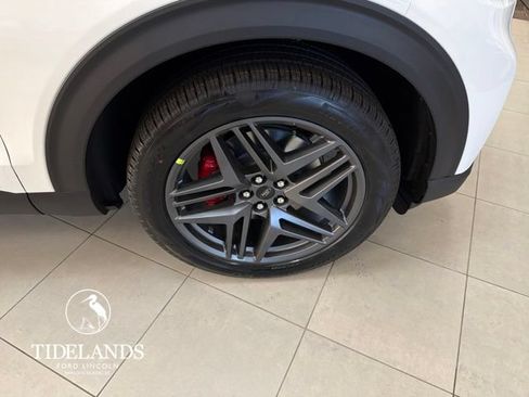 New 2026 Ford Explorer ST-Line w/ ST-Line Street Pack RWD image 30