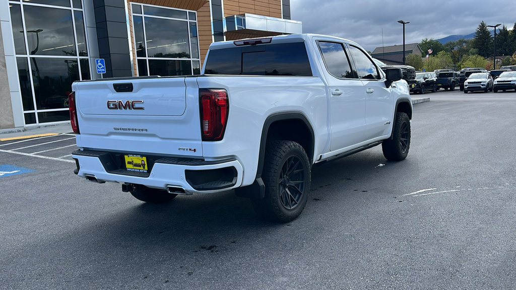 Used 2025 GMC Sierra 1500 AT4 w/ AT4 Premium Package AWD/4WD image 3