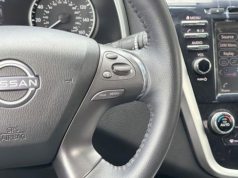 Used 2023 Nissan Murano SV FWD image 9
