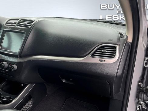 Used 2019 Dodge Journey Crossroad image 17