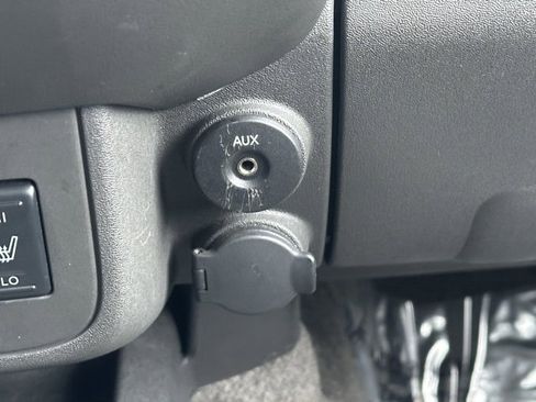 Used 2012 Nissan Frontier PRO-4X w/ Pro-4x Luxury Pkg image 35