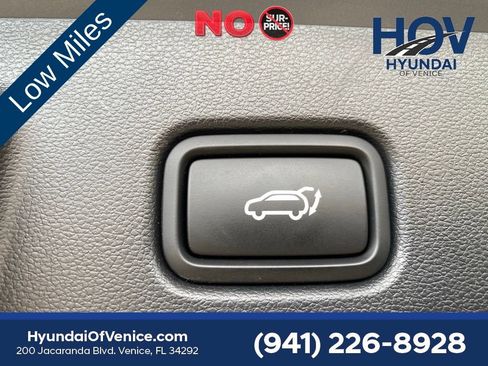 Certified 2025 Hyundai Tucson Limited FWD image 39
