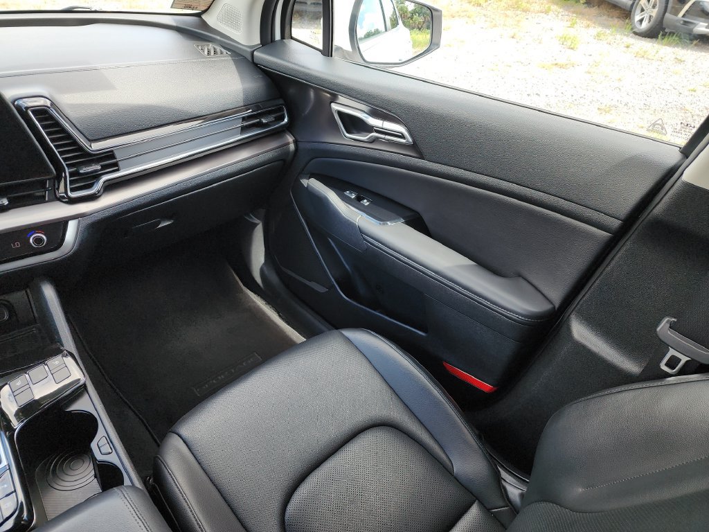 Certified 2023 Kia Sportage EX FWD image 20