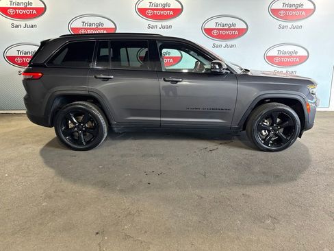 Used 2023 Jeep Grand Cherokee Altitude RWD image 6