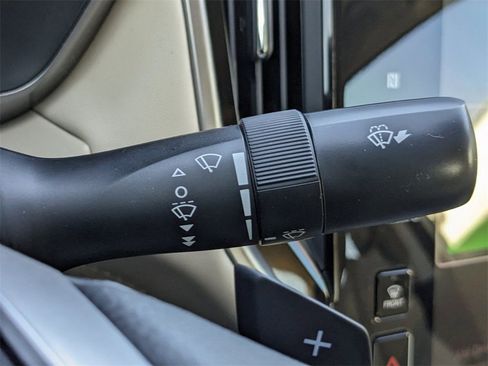 Used 2025 Subaru Legacy Limited w/ Popular Package #3 image 29