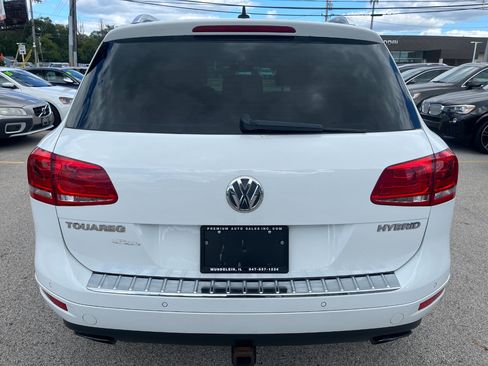Used 2012 Volkswagen Touareg Hybrid image 4