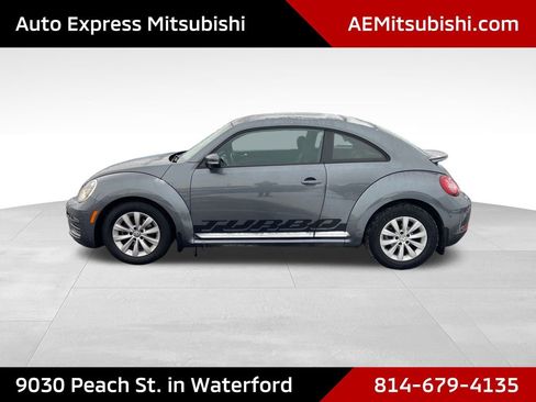 Used 2019 Volkswagen Beetle 2.0T SE FWD image 4