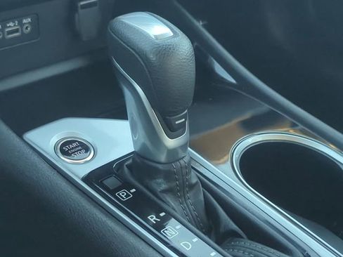 Used 2024 Nissan Altima 2.5 SV image 20