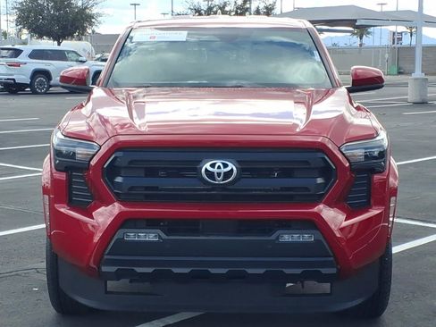 Certified 2025 Toyota Tacoma SR5 image 2