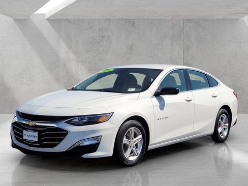 Used 2023 Chevrolet Malibu LS FWD image 9
