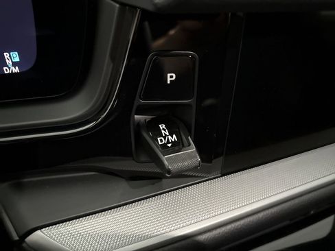 Certified 2024 Porsche Cayenne Coupe AWD/4WD image 32