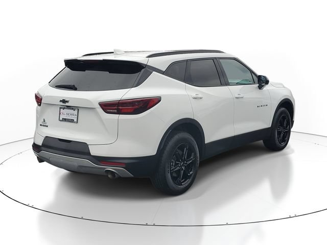 Certified 2024 Chevrolet Blazer LT w/ Midnight/Sport Edition FWD image 4