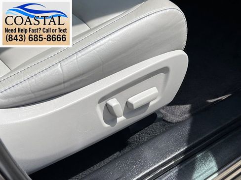 Used 2017 Toyota Highlander XLE FWD image 30