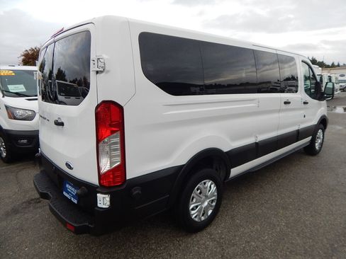 Used 2016 Ford Transit 350 XL image 4