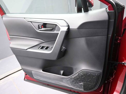 New 2025 Toyota RAV4 LE image 12