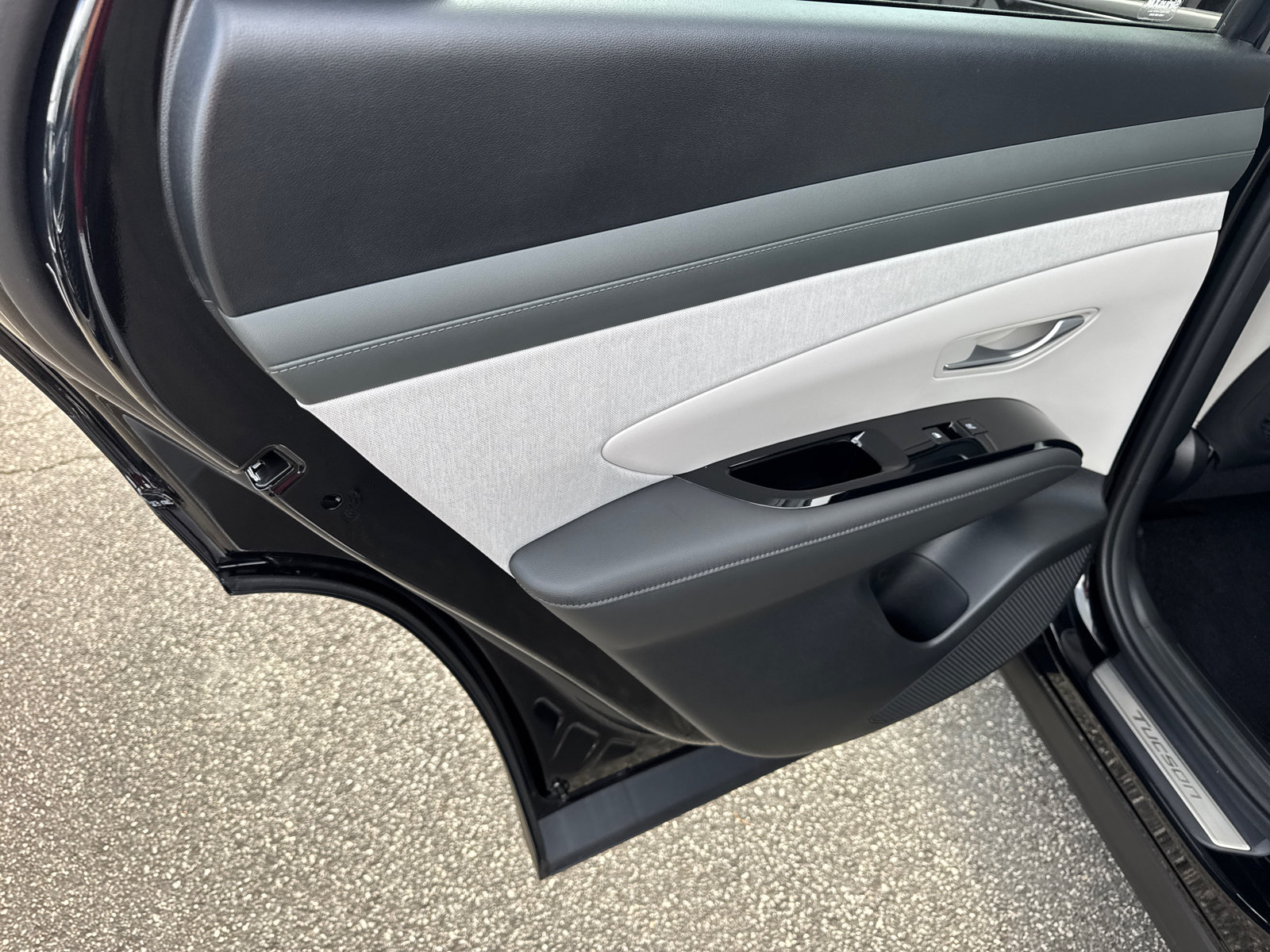 New 2026 Hyundai Tucson Limited FWD image 13