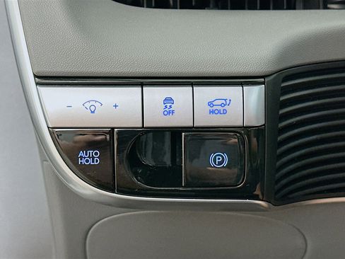 Used 2024 Hyundai Ioniq 5 SEL image 17