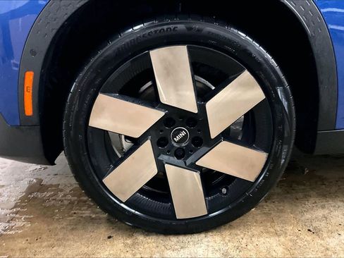 Certified 2025 MINI Cooper Countryman S image 12